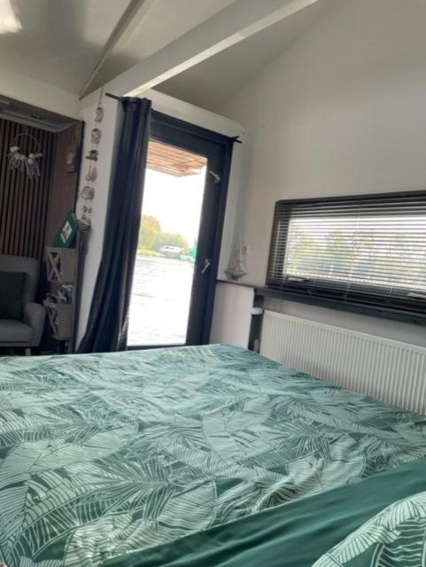 Aangenaam Op De Rijn, Woonboot, Inclusief Prive Sauna Άλφεν αν ντεν Ράιν Εξωτερικό φωτογραφία