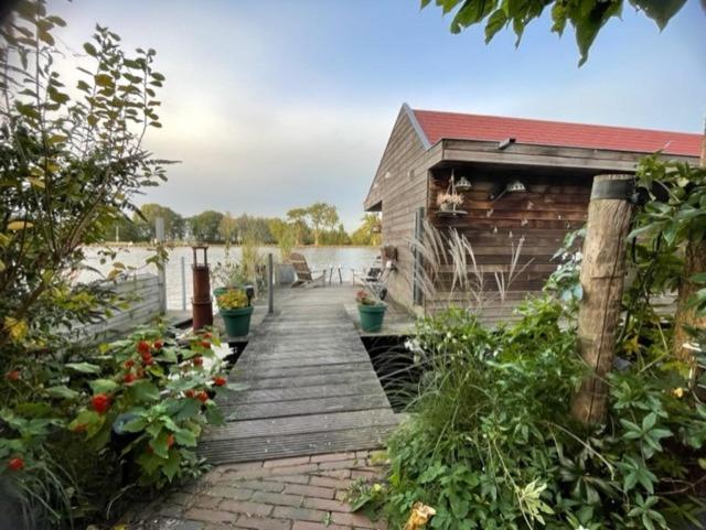 Aangenaam Op De Rijn, Woonboot, Inclusief Prive Sauna Άλφεν αν ντεν Ράιν Εξωτερικό φωτογραφία